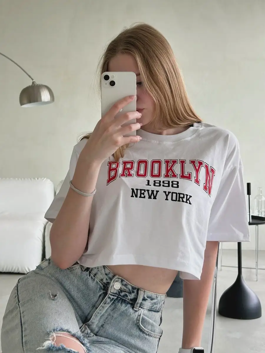 Топ футболка Brooklyn у2к FUTURE MILF купить по цене 662 ₽ в  интернет-магазине Wildberries | 163373385